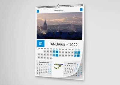 calendar de perete personalizat 12 file